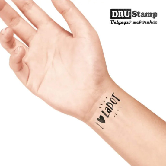 LaDot tus 7 féle színben